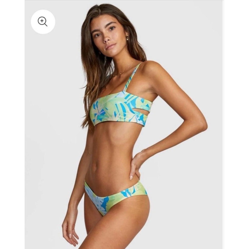 RVCA Women's Tropix Bikini Top Sz L Swim Surf Beach Vacation Summer Leaf Print